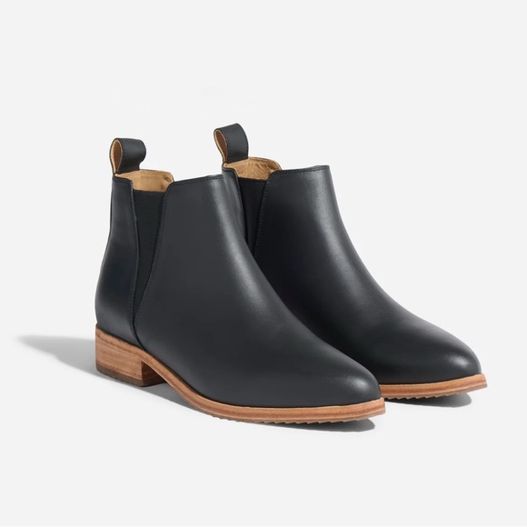 Nisolo Eva Everyday Chelsea Boot - Picture 1 of 8